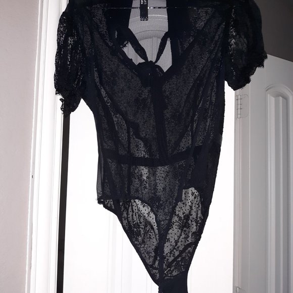 Lace bodysuit - Picture 2 of 2